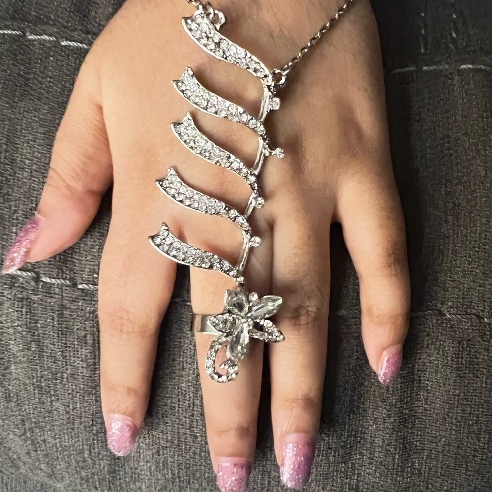 Elegant Silver Floral Hand Chain Bracelet